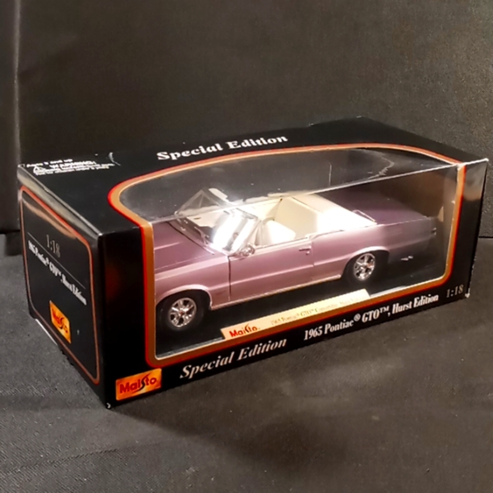 Maisto - Special Edition - 1965 Pontiac GTO "Hurst Edition" (1:18) - Die Cast